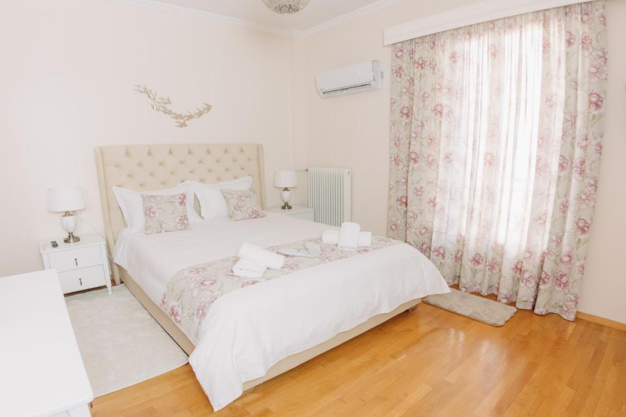 Best House, Psila Alonia Square Luxury, Patra ภายนอก รูปภาพ